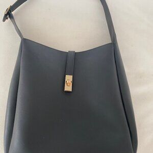 BLACK BUCKET SHOULDER BAG  NWOT